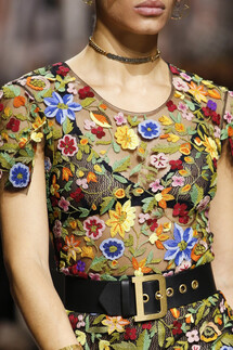 Details Christian Dior , Details Dior Fall 2018 Ready-to-Wear , Детали показа Кристиан Диор , Детали показа Диор осень зима 2018 , Fashion show , неделя моды в Париже , PFW , Мария Грация Кьюри , Mainstyles